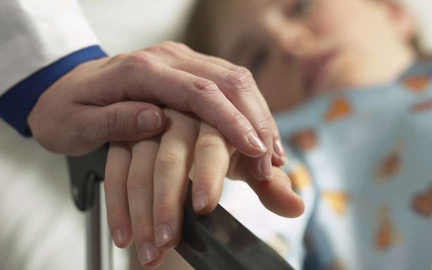 Șapte elevi și doi profesori au ajuns la spital după ce s-au intoxicat cu miros de plastilină