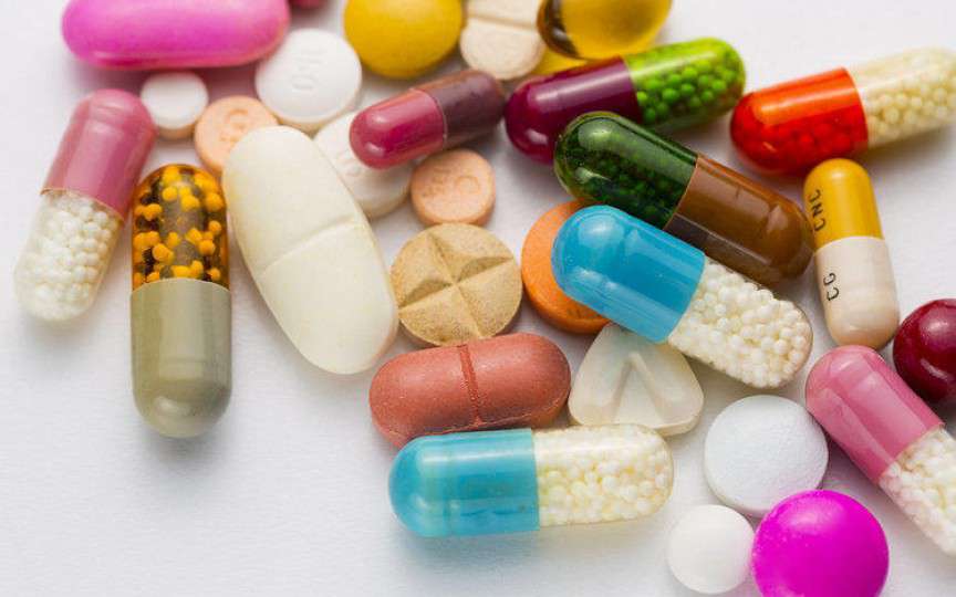 Medic: Cu antibiotic dat în prima zi de răceală îi nimicești șansa la imunitate. În 10 zile copilul va face iar febră, lovit de alt virus!