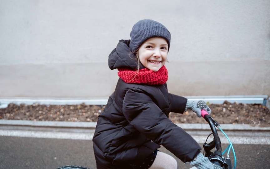 10 moduri de a-ți ajuta copilul să rămână sănătos în sezonul rece