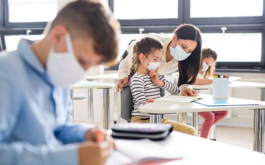 Medic toxicolog: Dezinfectantul poate să determine la copii o intoxicație alcoolică