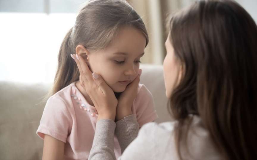 Îți dorești ca al tău copil să se simtă iubit? 31 cele mai puternice fraze pe care e bine să le audă, de la tine