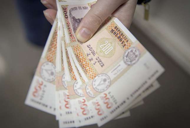 Primarul de Chișinău face apel către părinți să nu achite niciun fel de taxe la grădiniță și școală