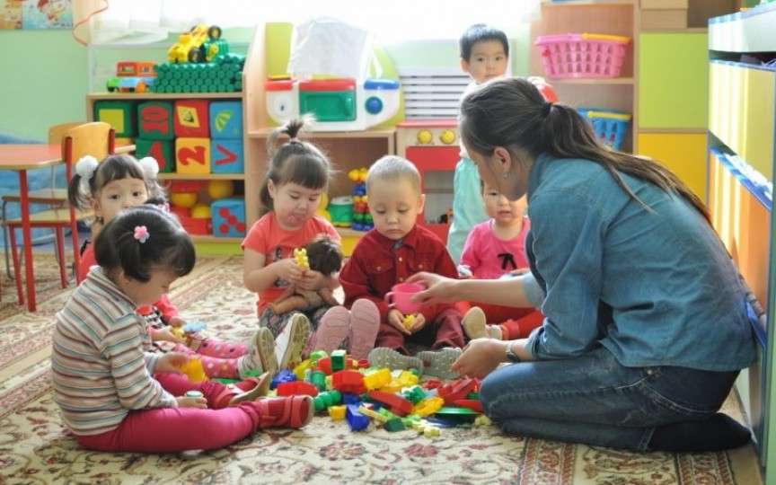 Lipsă acută de personal calificat în grădinițele din capitală. Iată lista de funcții vacante!