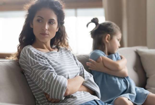Ignorarea copilului nu ar trebui să fie o formă de disciplină. Află de ce