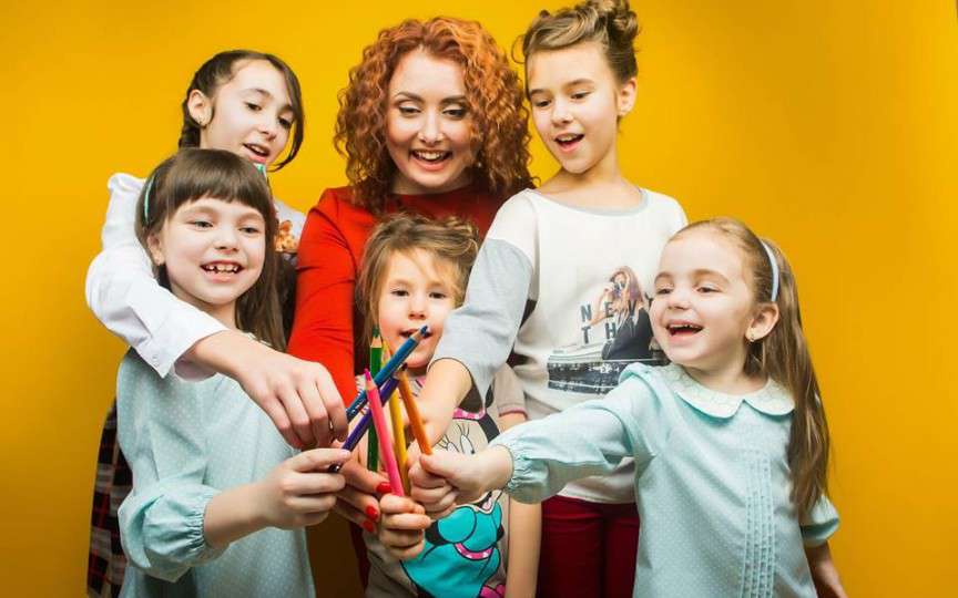 Cum să înveți ușor și eficient limba engleză? Secrete și sfaturi de la Corina Muntean