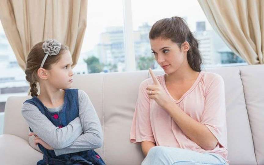 Diferențele dintre copiii ai căror părinți se implică în educarea lor și cei cu părinți mai nepăsători