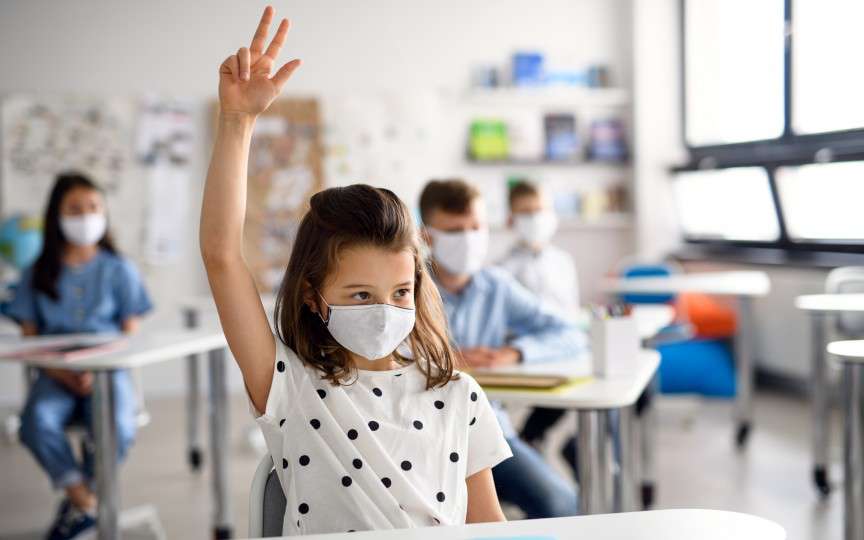 Țările europene au stabilit condițiile în care elevii vor începe școala în toamnă. Măsurile luate de Franța, Italia sau Spania