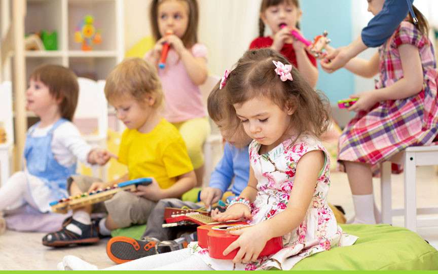Impactul muzicii asupra dezvoltării cognitive a copiilor – ce spun studiile