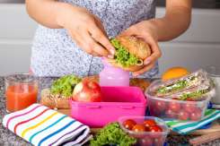 Sfaturile nutriționistului ce trebuie să conțină pachetul pentru școală a copilului