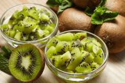 Diversificarea bebelușului: beneficiile consumului piureului de kiwi