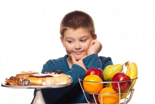 Top 6 greşeli în alimentaţia copiilor, care scad performanţele școlare