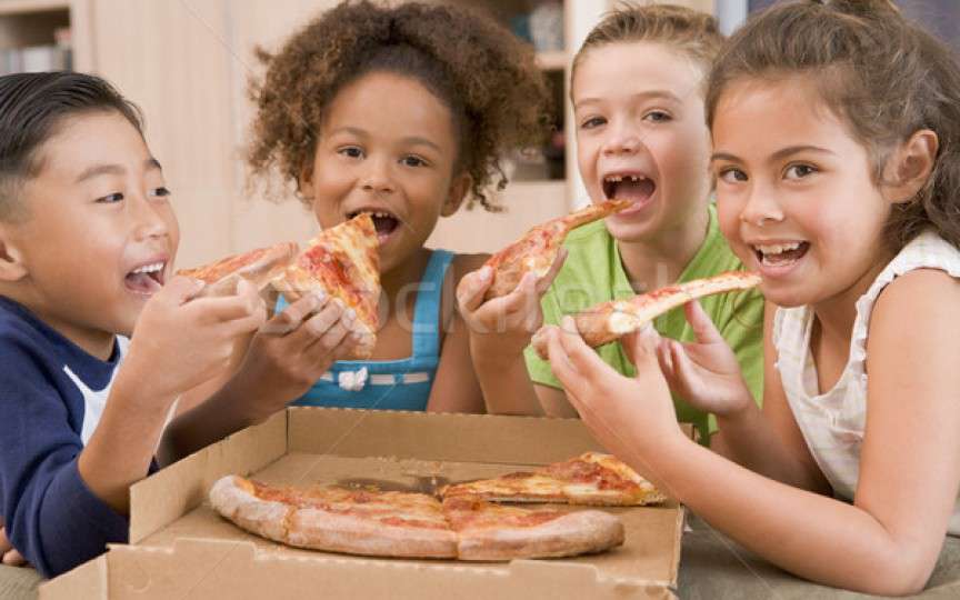 Studiu: copiii mănâncă alimente ultra-procesate, mai mult ca niciodată