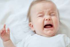 Pertussis sau tusea măgărească - extrem de periculoasă pentru sugari. Când se face vaccinarea?