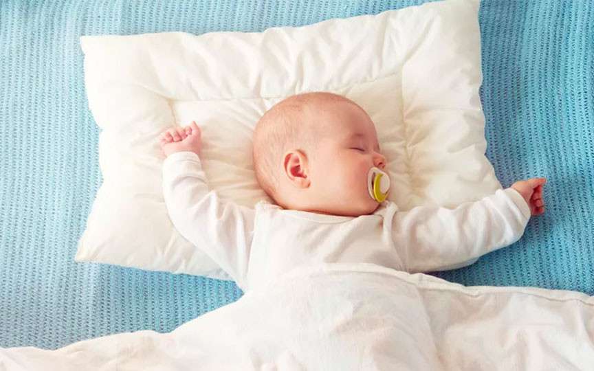 Perna la bebeluși: De ce este periculoasă și când poate fi folosită în siguranță