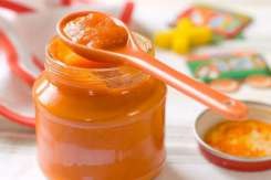 Ingrediente nocive în mâncarea de bebeluși. Citește corect eticheta ca să scazi riscurile!