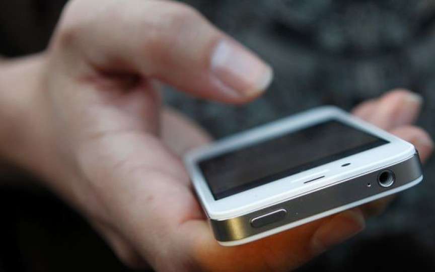 O aplicație la telefon le poate spune părinților din care cauză plâng bebelușii lor