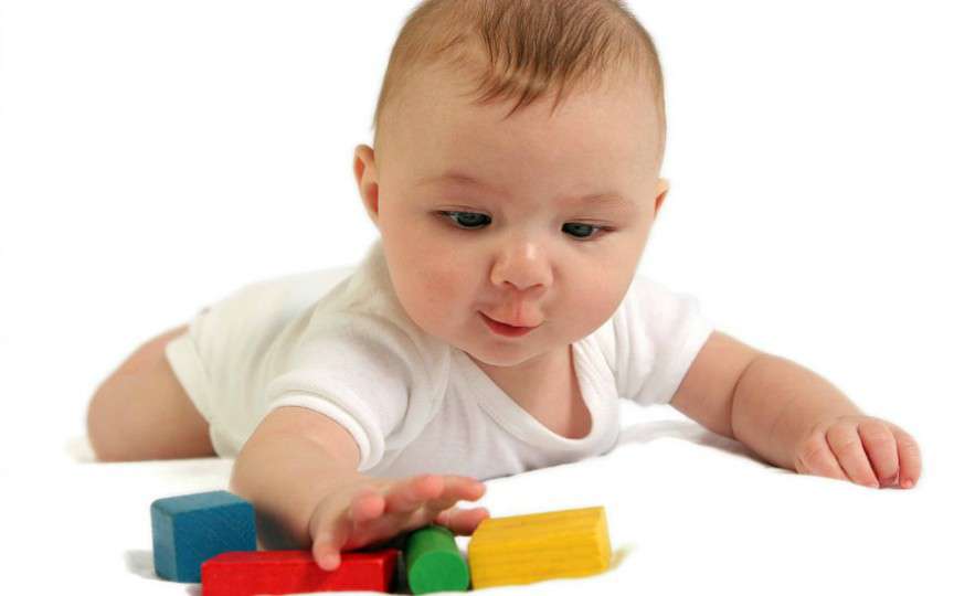 13 principii ale Mariei Montessori de dezvoltare și educare a unui copil