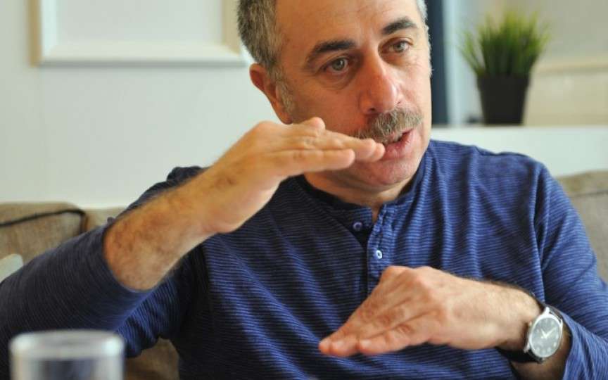 Evghenii Komarovskii vine cu o explicație de ce în zilele noastre unii copii încep a vorbi mai târziu