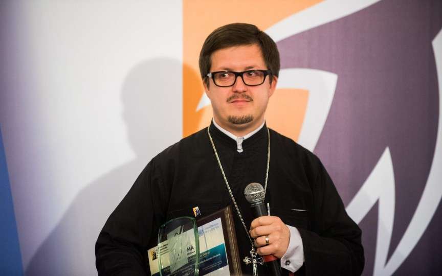 Preotul Maxim Melinti vorbește despre miturile legate de botez