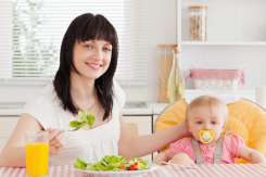 Alimentația mamei în perioada alăptării