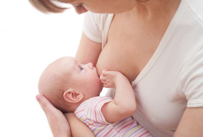 Colostrul – primul antibiotic și vaccin pentru bebe