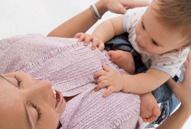 Înţărcarea - grea încercare: cum au depăşit-o mămicile şi ce recomandări are medicul-pediatru