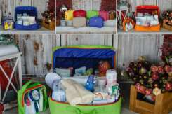 Vezi care e conţinutul bagajului pentru maternitate. Mama Box îţi vine în ajutor repede şi calitativ!
