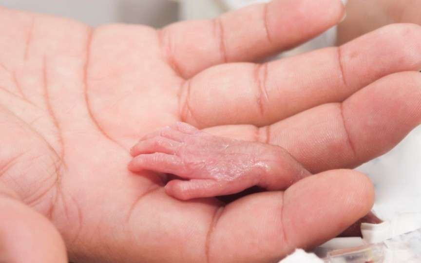 Povestea unui avort spontan: Au spus că nu au calmante și m-au lăsat să mă chinui, de parcă nu era de ajuns că pierdusem copilul