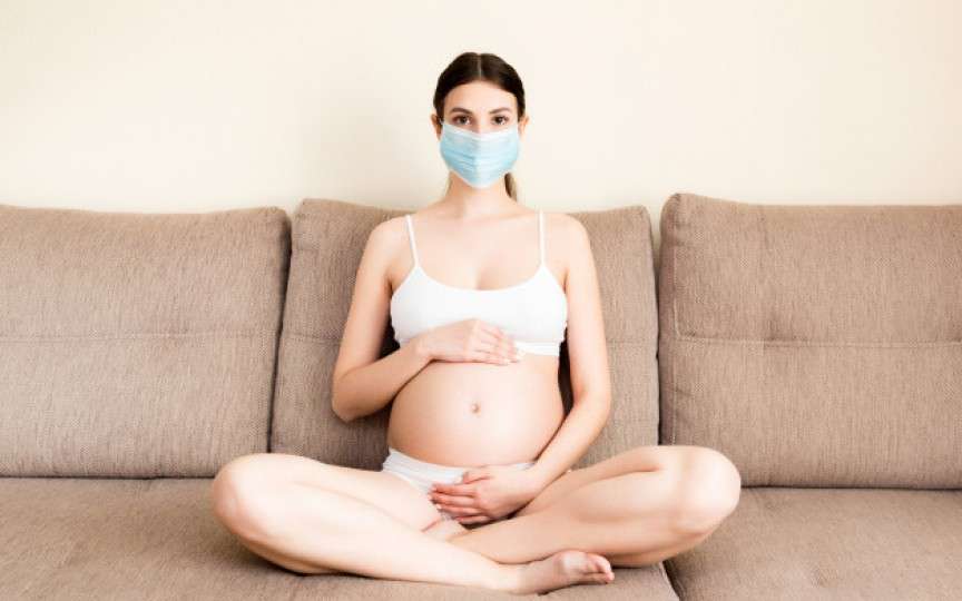 Sunt infectată cu COVID-19 și trebuie să nasc: recomandări de la medici