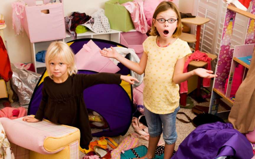 Psihiatru suedez: Ce se întâmplă cu copiii care sunt lăsați să facă tot ce vor