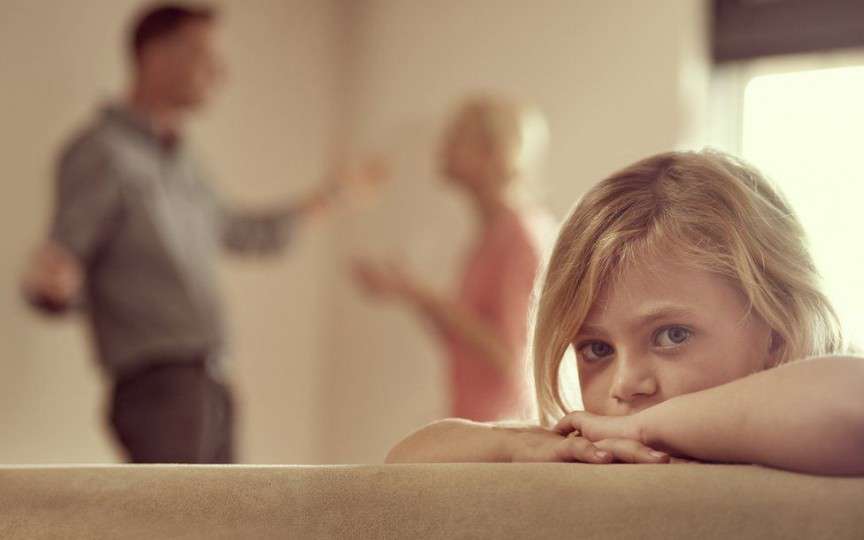 Specialist în educație: E bine sau nu să ne certăm în faţa copiilor?