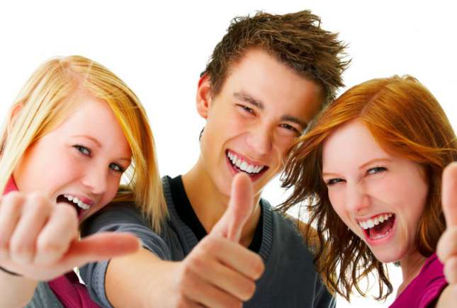 Atenție părinți de adolescenți. Iată ce spun specialiștii despre când poate fi începută viața sexuală