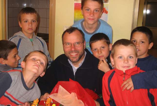 Tiziano Baracco, preotul de origine italiană care a învățat limba română în timp ce se juca cu copii