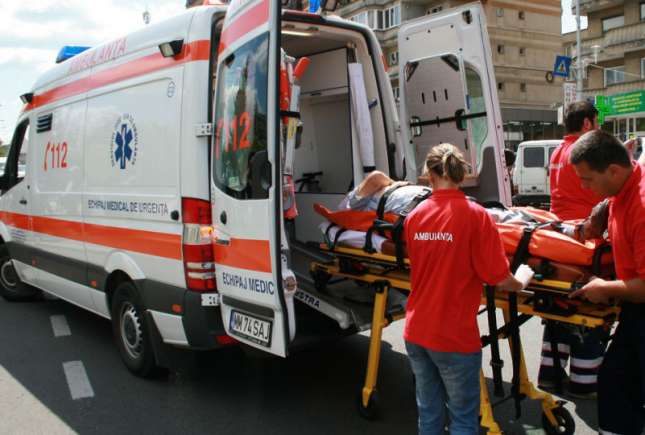 O zi din viața unui medic de pe ambulanță la Telenești: fără condiții de muncă și fără pauze