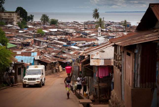 A venit în RM de la 9000 de km depărtare; „Copiilor nu le e dor de Africa, acolo e mare noroc să ai lumină 24 din 24”