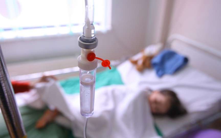 Experiența unei mame: De ce spitalele de la noi nu tratează, ci traumatizează