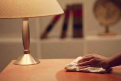 8 trucuri practice care te vor scăpa de praful din casă