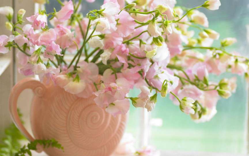 5 metode ușoare pentru a păstra florile vii mai mult timp proaspete