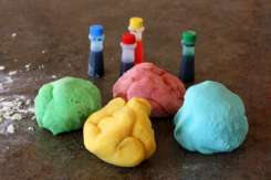 Cum să faci plastilina acasă