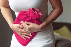 Durerea la menstruație: un ginecolog explică dacă este normal să o suporți