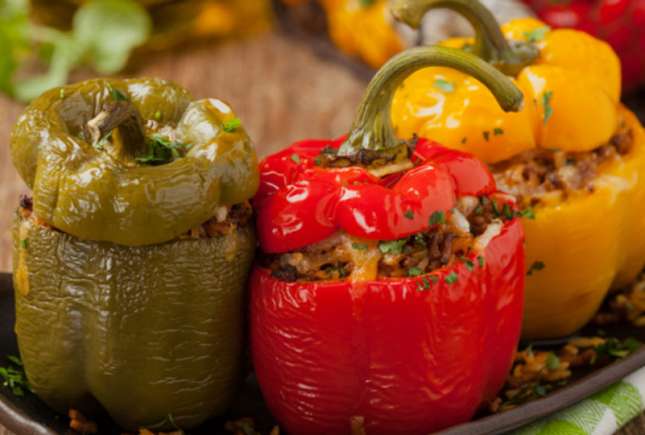Ardei umpluți cu carne, orez și ciuperci: rețetă delicioasă și aromată