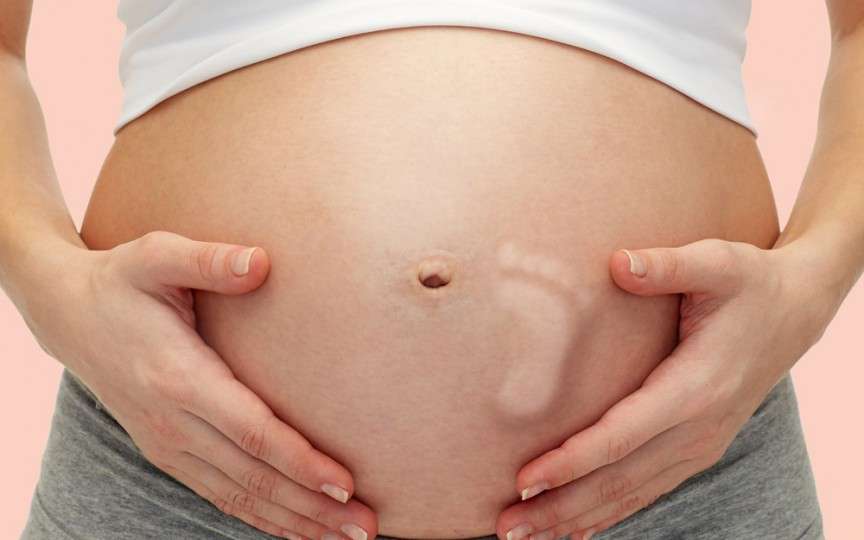 În săptămâna 27 de sarcină bebelușul este cât o conopidă