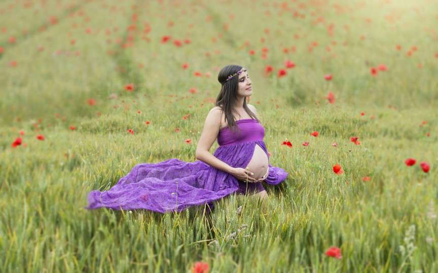În săptămâna a 28-a de sarcină bebelușul începe să sughițe, să tușească și să înghită