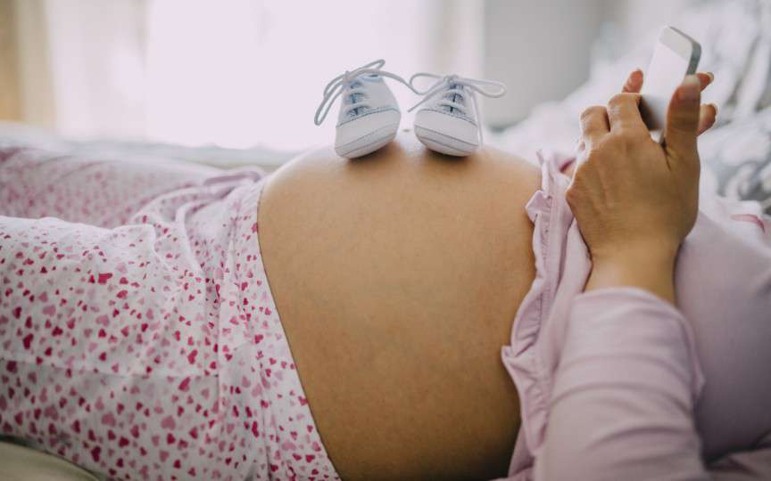 În săptămâna 30-a de sarcină bebelușul este mare cât o varză