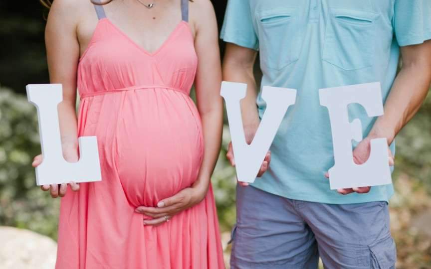 Ai ajuns în săptămâna 37 de sarcină? E timpul să-ți pui bagajul de maternitate la ușă