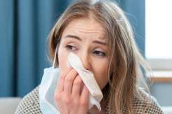 5 mituri despre răceală pe care medicii le-au demontat: adevărul despre antibiotice, febră și contagiozitate
