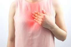 Reflux gastric: 7 obiceiuri care îți pot agrava simptomele și cum să le eviți