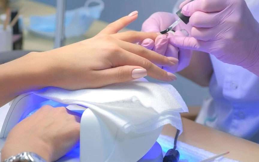 Substanța TPO din manichiura cu gel: riscuri și alternative sigure