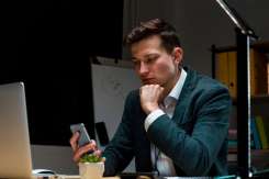Carieră în loc de familie: ce faci dacă soțul este un workaholic