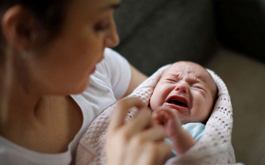5 cauze neobișnuite ale colicilor la bebeluși și cum pot fi ameliorate simptomele